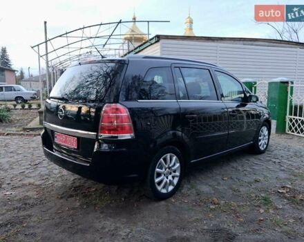 Черный Опель Зафира, объемом двигателя 1.8 л и пробегом 175 тыс. км за 4950 $, фото 5 на Automoto.ua