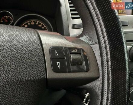 Черный Опель Зафира, объемом двигателя 1.91 л и пробегом 284 тыс. км за 5190 $, фото 19 на Automoto.ua