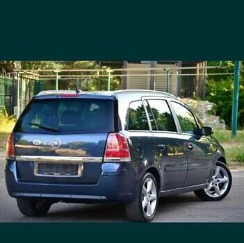 Черный Опель Зафира, объемом двигателя 1.91 л и пробегом 201 тыс. км за 7200 $, фото 18 на Automoto.ua