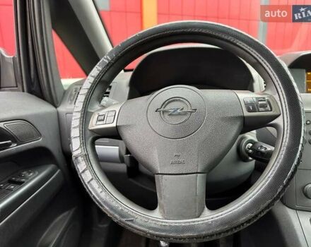 Черный Опель Зафира, объемом двигателя 1.91 л и пробегом 284 тыс. км за 5190 $, фото 13 на Automoto.ua