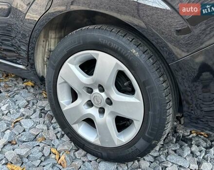 Черный Опель Зафира, объемом двигателя 1.8 л и пробегом 242 тыс. км за 5350 $, фото 13 на Automoto.ua