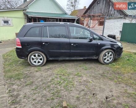 Черный Опель Зафира, объемом двигателя 1.6 л и пробегом 250 тыс. км за 4300 $, фото 2 на Automoto.ua