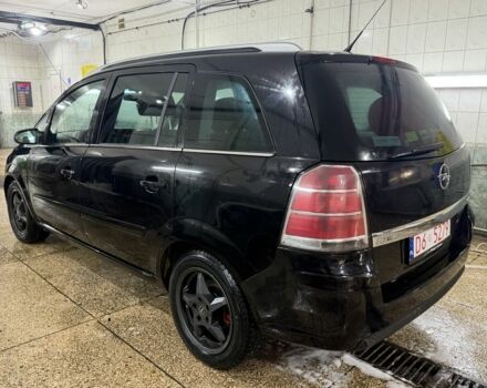 Черный Опель Зафира, объемом двигателя 2 л и пробегом 100 тыс. км за 2950 $, фото 5 на Automoto.ua