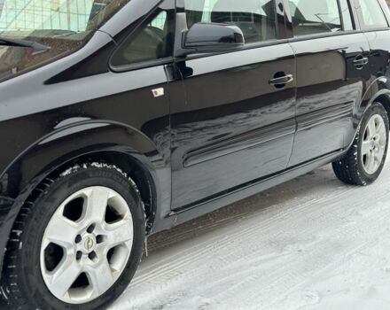 Черный Опель Зафира, объемом двигателя 1.9 л и пробегом 300 тыс. км за 2300 $, фото 9 на Automoto.ua