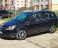 Черный Опель Зафира, объемом двигателя 1.9 л и пробегом 398 тыс. км за 5100 $, фото 1 на Automoto.ua