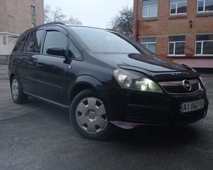 Черный Опель Зафира, объемом двигателя 1.8 л и пробегом 238 тыс. км за 5200 $, фото 2 на Automoto.ua