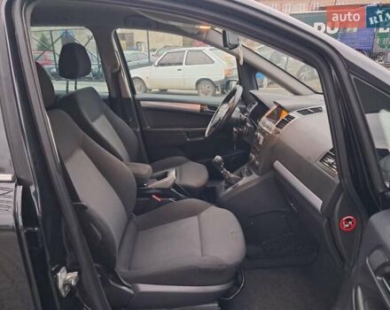 Черный Опель Зафира, объемом двигателя 1.8 л и пробегом 275 тыс. км за 5450 $, фото 54 на Automoto.ua