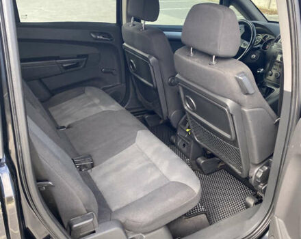 Опель Зафира 2006 в Ивано-Франковске на Automoto.ua Черный Опель Зафира, объемом двигателя 1.9 л и пробегом 327 тыс. км за 4950 $, фото 10 на Automoto.ua