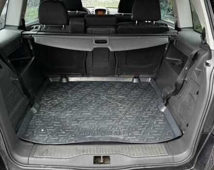 Черный Опель Зафира, объемом двигателя 1.6 л и пробегом 217 тыс. км за 6100 $, фото 7 на Automoto.ua