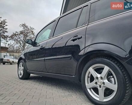 Черный Опель Зафира, объемом двигателя 1.8 л и пробегом 275 тыс. км за 5450 $, фото 32 на Automoto.ua