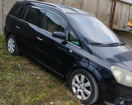 Черный Опель Зафира, объемом двигателя 1.9 л и пробегом 280 тыс. км за 7000 $, фото 2 на Automoto.ua
