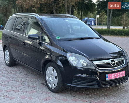 Черный Опель Зафира, объемом двигателя 1.8 л и пробегом 269 тыс. км за 5750 $, фото 13 на Automoto.ua