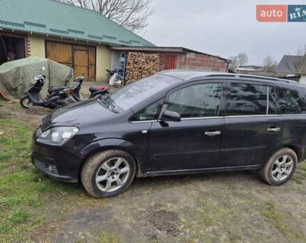 Черный Опель Зафира, объемом двигателя 1.6 л и пробегом 250 тыс. км за 4300 $, фото 3 на Automoto.ua