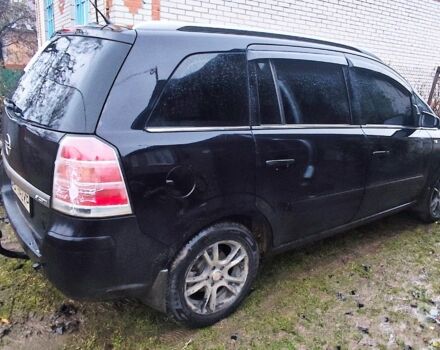 Черный Опель Зафира, объемом двигателя 1.9 л и пробегом 380 тыс. км за 5950 $, фото 4 на Automoto.ua