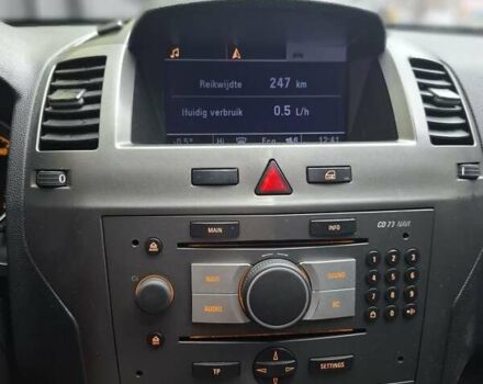 Черный Опель Зафира, объемом двигателя 1.9 л и пробегом 328 тыс. км за 7299 $, фото 12 на Automoto.ua