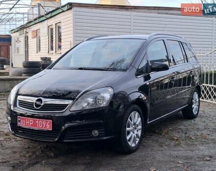 Черный Опель Зафира, объемом двигателя 1.8 л и пробегом 175 тыс. км за 4950 $, фото 8 на Automoto.ua