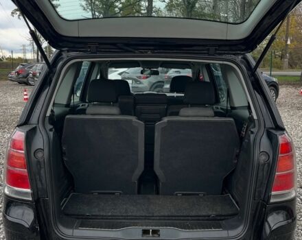 Черный Опель Зафира, объемом двигателя 0 л и пробегом 200 тыс. км за 5500 $, фото 8 на Automoto.ua