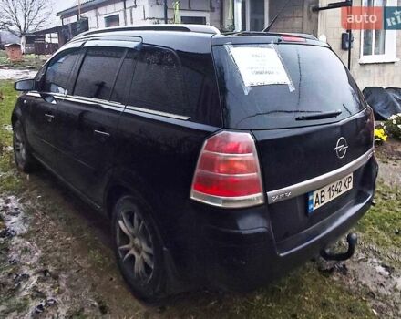 Черный Опель Зафира, объемом двигателя 1.9 л и пробегом 380 тыс. км за 5900 $, фото 3 на Automoto.ua