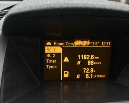 Черный Опель Зафира, объемом двигателя 1.9 л и пробегом 340 тыс. км за 2050 $, фото 6 на Automoto.ua