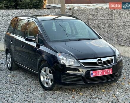 Черный Опель Зафира, объемом двигателя 1.8 л и пробегом 242 тыс. км за 5350 $, фото 1 на Automoto.ua