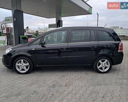 Черный Опель Зафира, объемом двигателя 1.8 л и пробегом 275 тыс. км за 5450 $, фото 20 на Automoto.ua