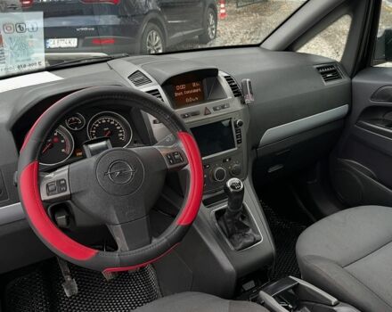 Черный Опель Зафира, объемом двигателя 0 л и пробегом 200 тыс. км за 5500 $, фото 7 на Automoto.ua