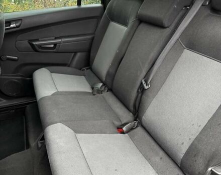 Черный Опель Зафира, объемом двигателя 1.6 л и пробегом 217 тыс. км за 6100 $, фото 11 на Automoto.ua