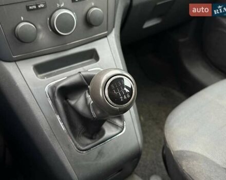 Черный Опель Зафира, объемом двигателя 1.91 л и пробегом 284 тыс. км за 5190 $, фото 23 на Automoto.ua