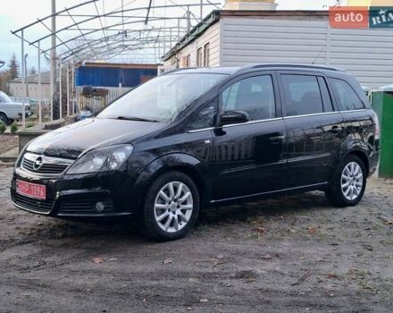 Черный Опель Зафира, объемом двигателя 1.8 л и пробегом 175 тыс. км за 4950 $, фото 2 на Automoto.ua