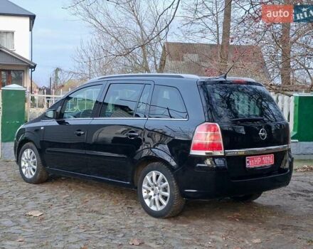 Черный Опель Зафира, объемом двигателя 1.8 л и пробегом 175 тыс. км за 4950 $, фото 4 на Automoto.ua