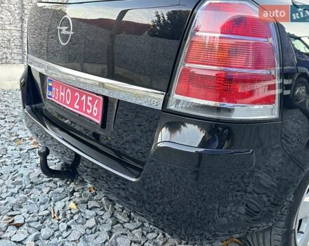 Черный Опель Зафира, объемом двигателя 1.8 л и пробегом 242 тыс. км за 5350 $, фото 21 на Automoto.ua