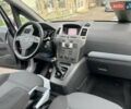 Черный Опель Зафира, объемом двигателя 1.8 л и пробегом 201 тыс. км за 5700 $, фото 53 на Automoto.ua