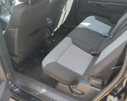 Черный Опель Зафира, объемом двигателя 1.8 л и пробегом 258 тыс. км за 5200 $, фото 16 на Automoto.ua