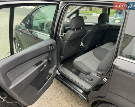 Черный Опель Зафира, объемом двигателя 1.6 л и пробегом 157 тыс. км за 5650 $, фото 11 на Automoto.ua