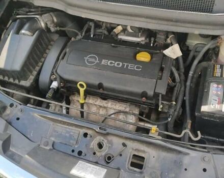 Черный Опель Зафира, объемом двигателя 1.8 л и пробегом 258 тыс. км за 5200 $, фото 14 на Automoto.ua