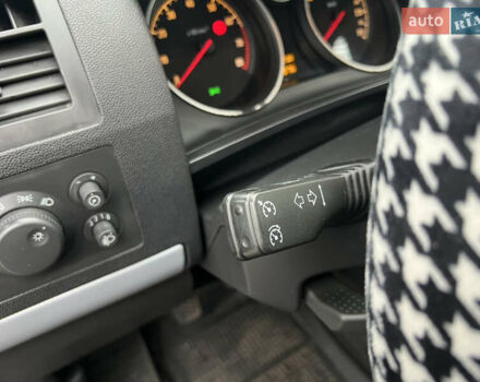 Черный Опель Зафира, объемом двигателя 1.6 л и пробегом 157 тыс. км за 5650 $, фото 15 на Automoto.ua