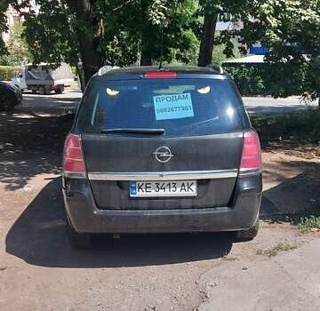 Черный Опель Зафира, объемом двигателя 1.8 л и пробегом 280 тыс. км за 5060 $, фото 1 на Automoto.ua