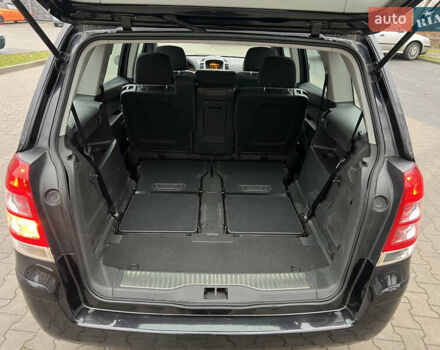 Черный Опель Зафира, объемом двигателя 1.6 л и пробегом 157 тыс. км за 5650 $, фото 27 на Automoto.ua