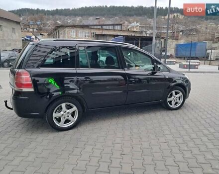 Черный Опель Зафира, объемом двигателя 1.8 л и пробегом 275 тыс. км за 5450 $, фото 14 на Automoto.ua