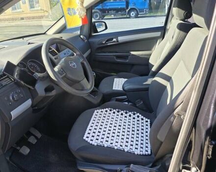 Черный Опель Зафира, объемом двигателя 1.9 л и пробегом 215 тыс. км за 6000 $, фото 11 на Automoto.ua