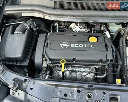 Черный Опель Зафира, объемом двигателя 1.8 л и пробегом 242 тыс. км за 5350 $, фото 84 на Automoto.ua