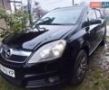 Черный Опель Зафира, объемом двигателя 1.9 л и пробегом 380 тыс. км за 5900 $, фото 1 на Automoto.ua