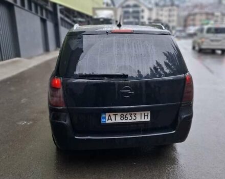 Черный Опель Зафира, объемом двигателя 1.9 л и пробегом 328 тыс. км за 7299 $, фото 3 на Automoto.ua