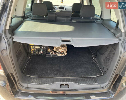 Чорний Опель Зафіра, об'ємом двигуна 1.91 л та пробігом 221 тис. км за 5600 $, фото 6 на Automoto.ua