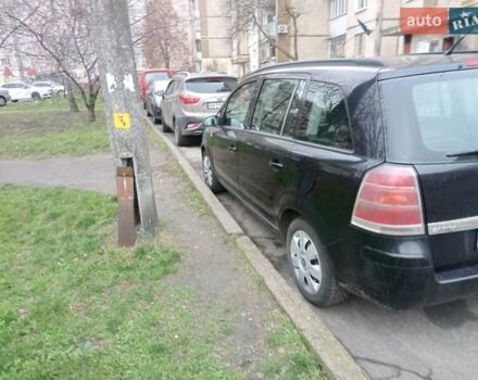 Черный Опель Зафира, объемом двигателя 1.9 л и пробегом 280 тыс. км за 5000 $, фото 5 на Automoto.ua