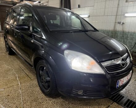 Черный Опель Зафира, объемом двигателя 2 л и пробегом 100 тыс. км за 2950 $, фото 1 на Automoto.ua
