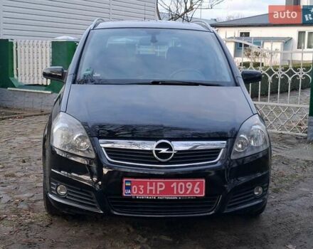 Черный Опель Зафира, объемом двигателя 1.8 л и пробегом 175 тыс. км за 4950 $, фото 1 на Automoto.ua