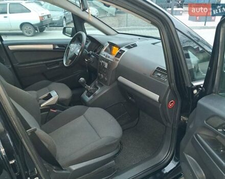 Черный Опель Зафира, объемом двигателя 1.8 л и пробегом 275 тыс. км за 5450 $, фото 52 на Automoto.ua