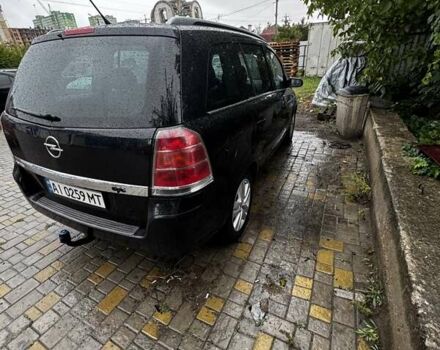 Черный Опель Зафира, объемом двигателя 1.6 л и пробегом 217 тыс. км за 6100 $, фото 4 на Automoto.ua