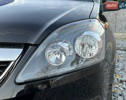 Черный Опель Зафира, объемом двигателя 1.8 л и пробегом 242 тыс. км за 5350 $, фото 9 на Automoto.ua